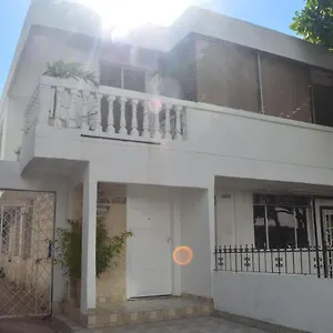 Сasa de vacaciones Paradise House Vacation One Block From Castillo Grande Casa Paraiso Colombia